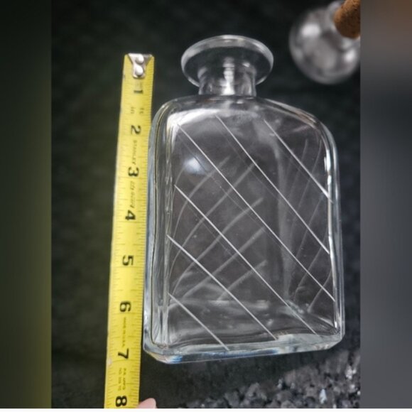 Italian Decanter with Stopper - Picture 6 of 7